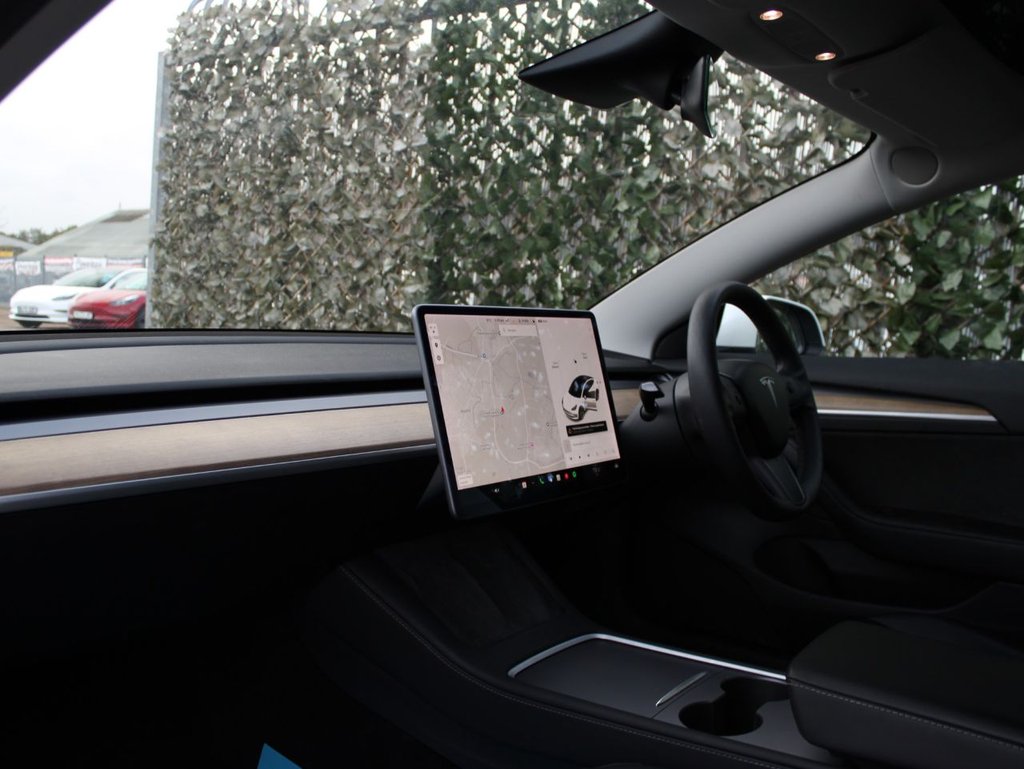 Used Tesla Model 3 2021 for sale - 76582227: Photo 12