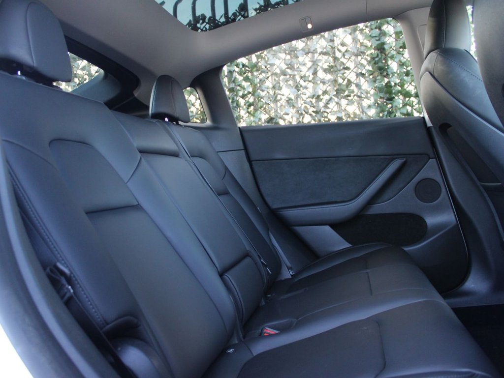 Used Tesla Model Y 2023 for sale - 76934481: Photo 10