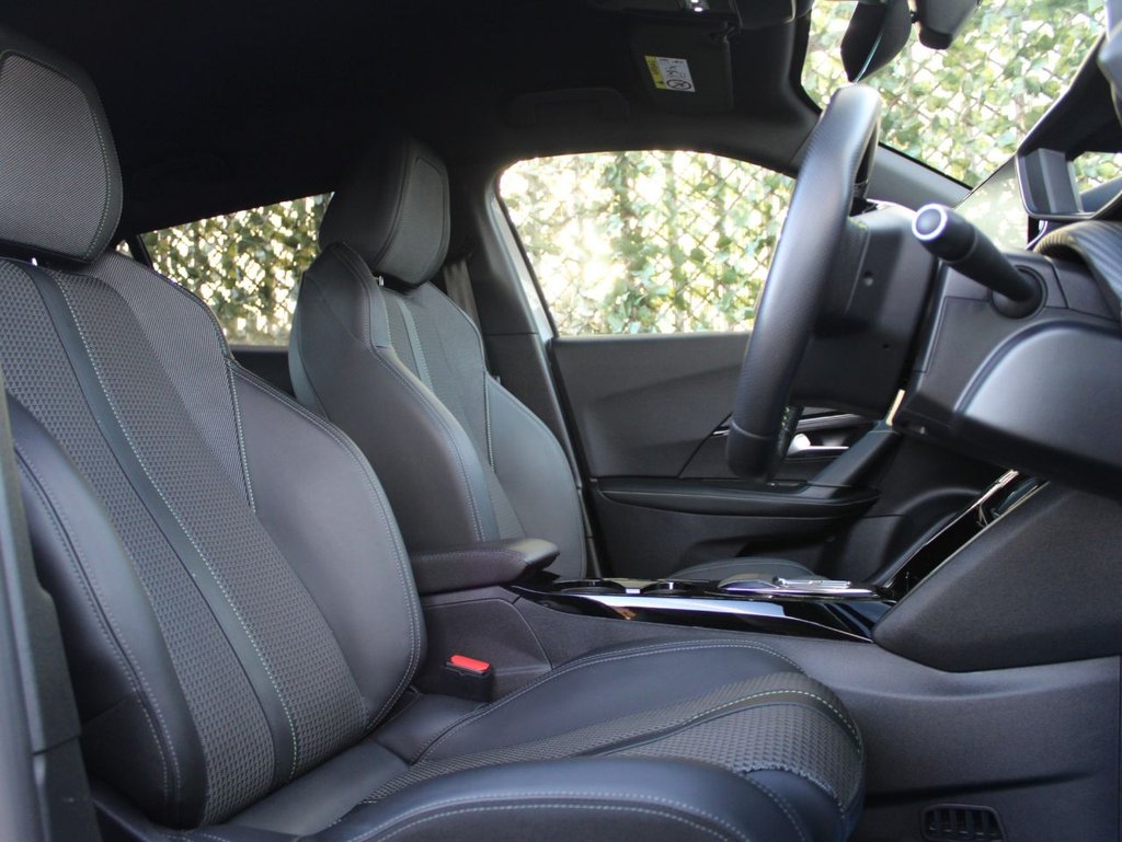 Used Peugeot 2008 2022 for sale - 76582036: Photo 15