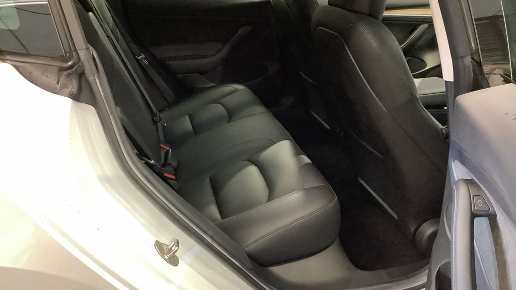 Used Tesla Model 3 2021 for sale - 76962364: Photo 4