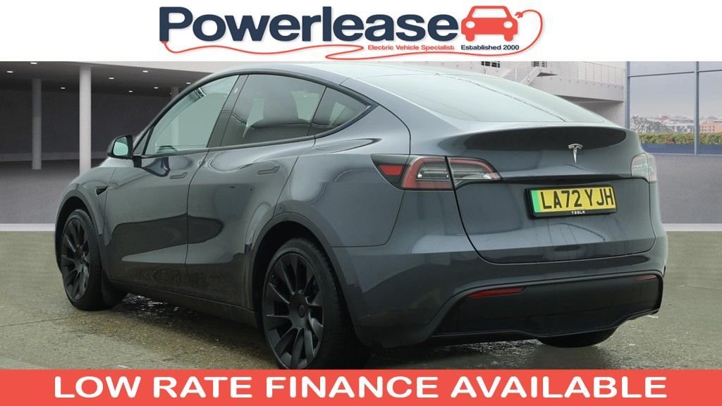 Used Tesla Model Y 2023 for sale - 77621305: Photo 2
