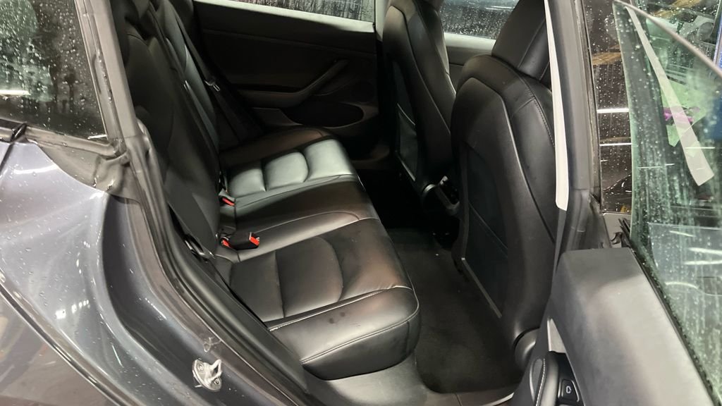 Used Tesla Model 3 2022 for sale - 76841200: Photo 2