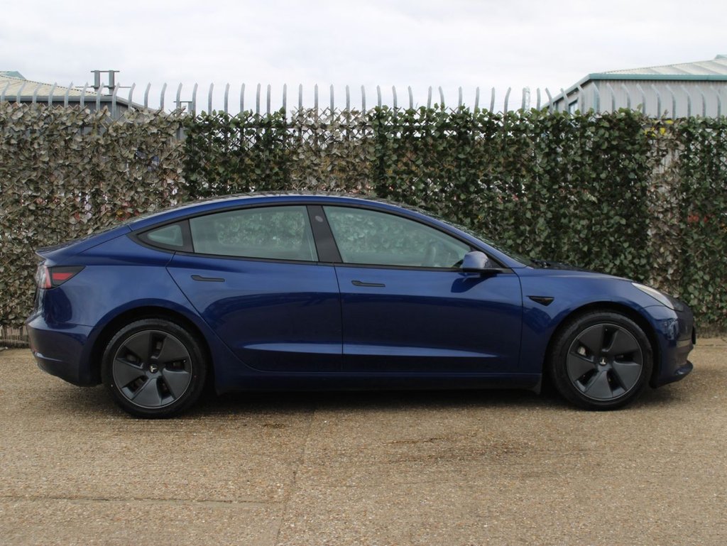 Used Tesla Model 3 2021 for sale - 76883422: Photo 6