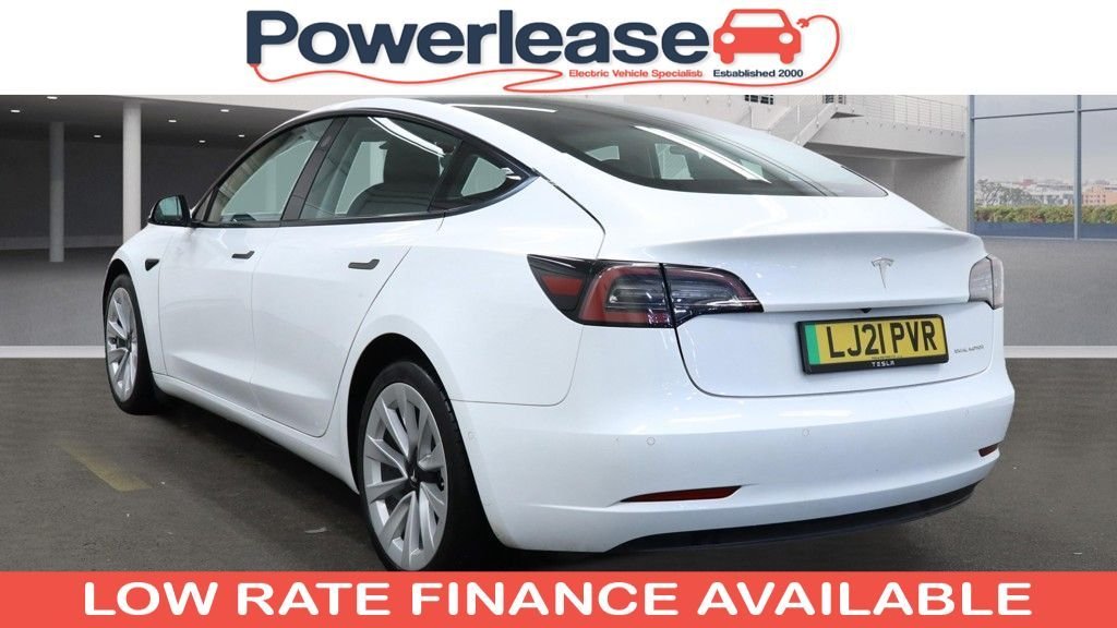 Used Tesla Model 3 2021 for sale - 76582744: Photo 2