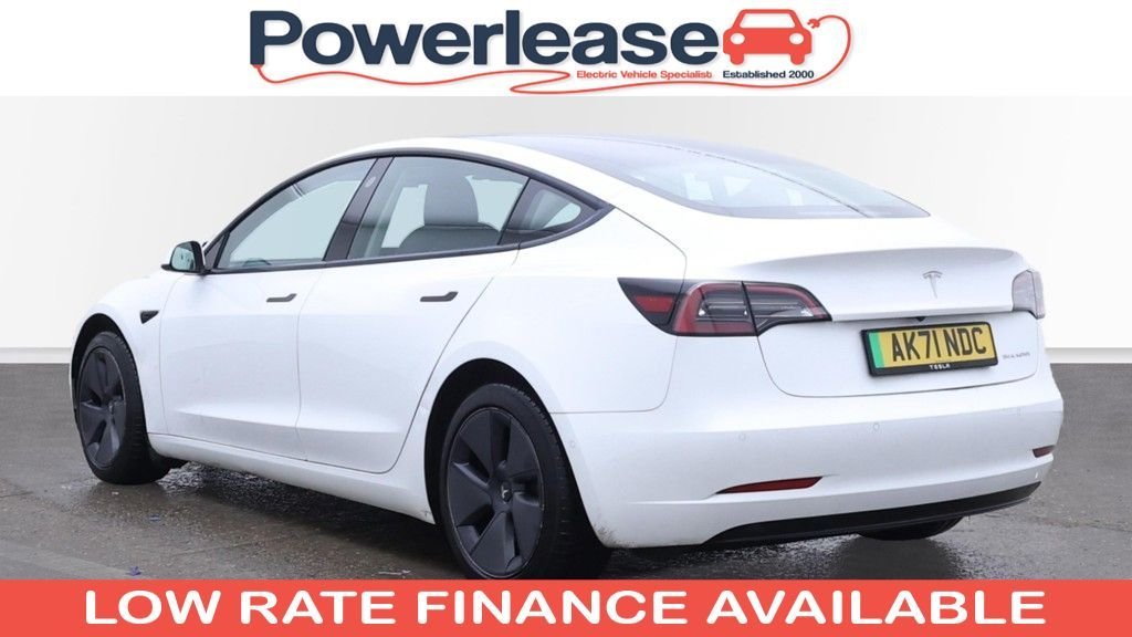 Used Tesla Model 3 2021 for sale - 76883652: Photo 2