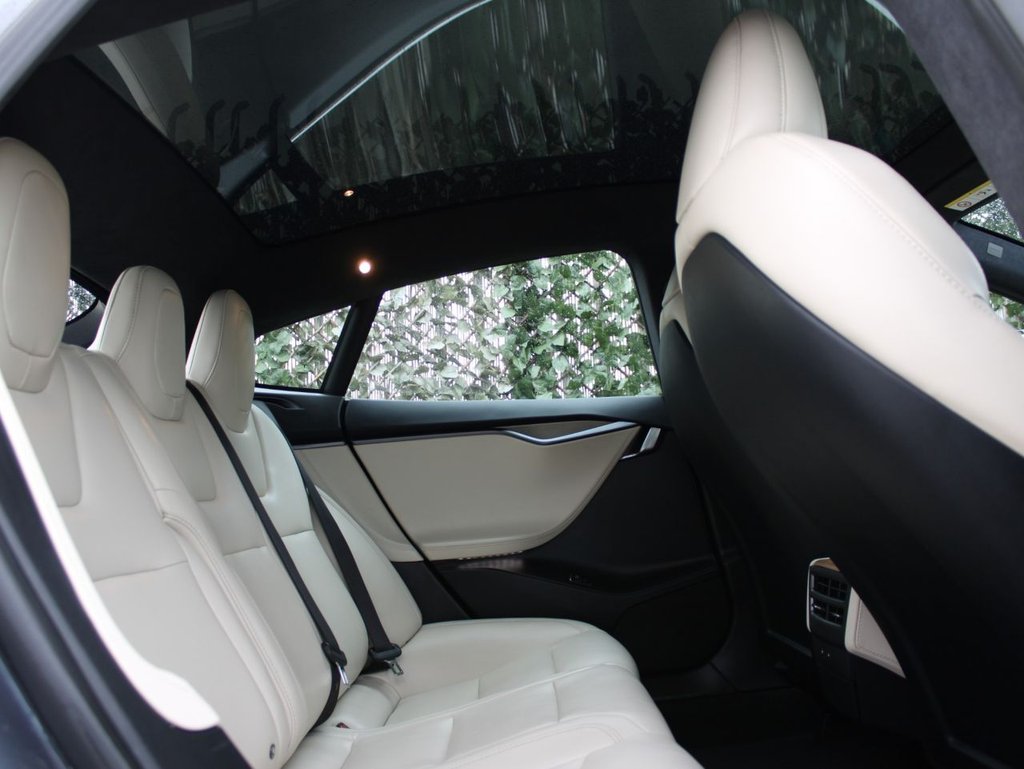 Used Tesla Model S 2020 for sale - 76582269: Photo 12