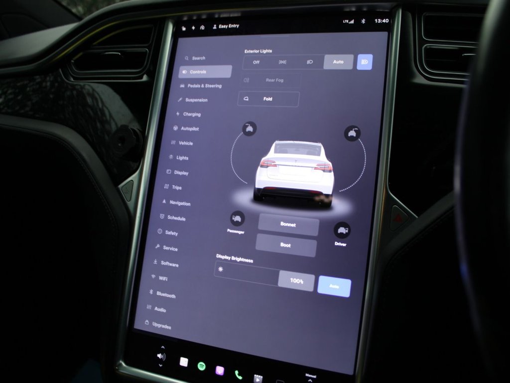 Used Tesla Model X 2017 for sale - 76820258: Photo 21