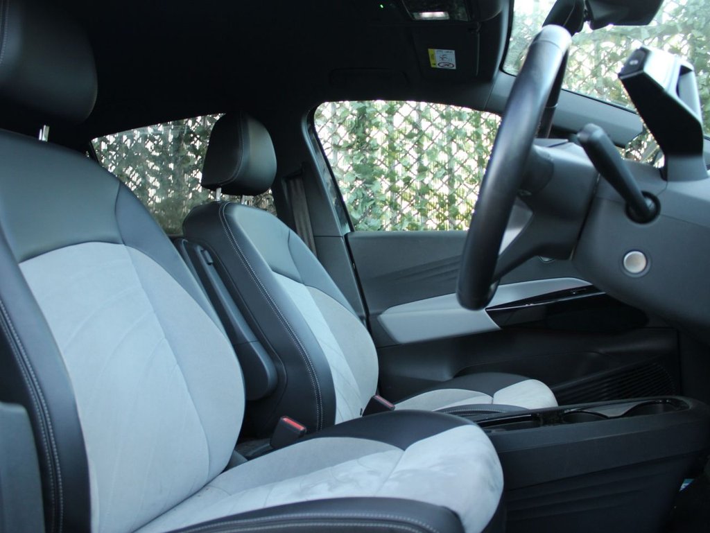 Used Volkswagen ID.3 2023 for sale - 77879480: Photo 11