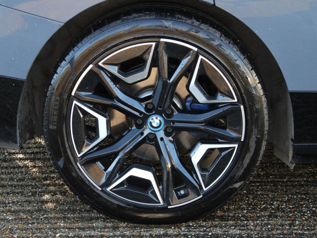 Used BMW iX 2022 for sale - 76582048: Photo 34