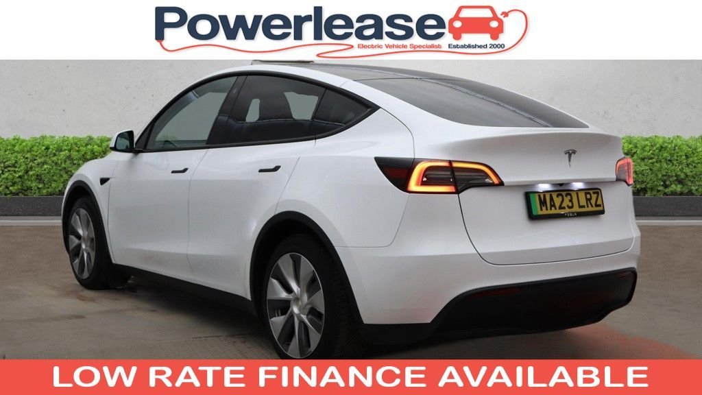 Used Tesla Model Y 2023 for sale - 77821132: Photo 2