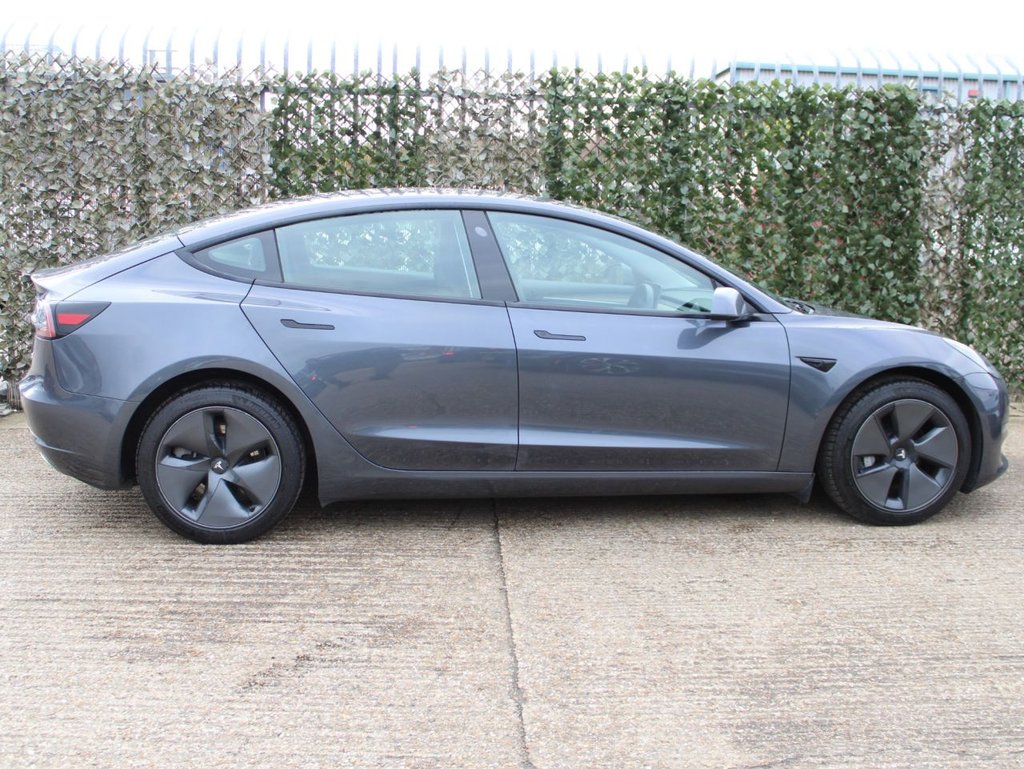 Used Tesla Model 3 2021 for sale - 76582592: Photo 6