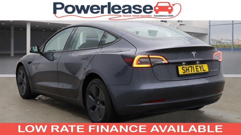 Used Tesla Model 3 2021 for sale - 76962361: Photo 2