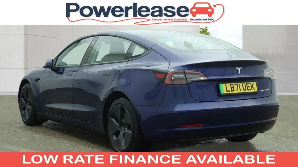 Used Tesla Model 3 2021 for sale - 78110885: Photo 2