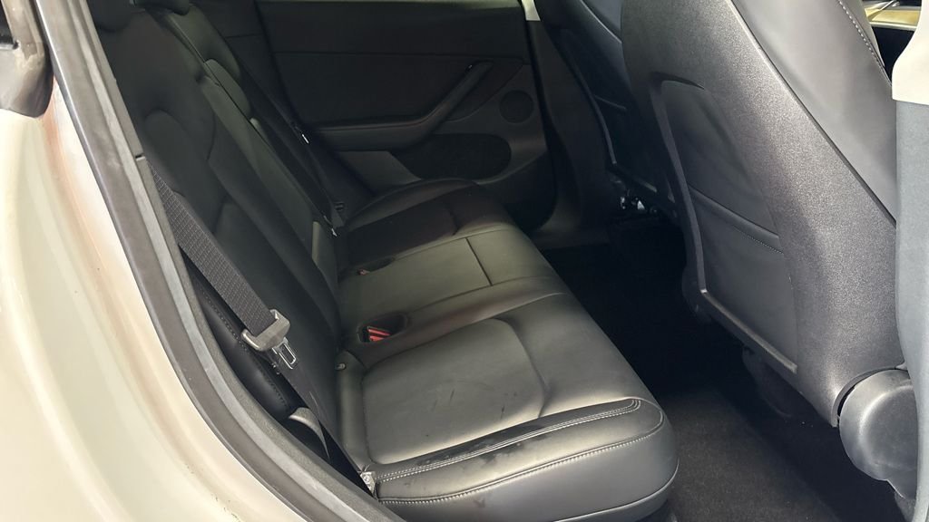 Used Tesla Model Y 2022 for sale - 76962353: Photo 4