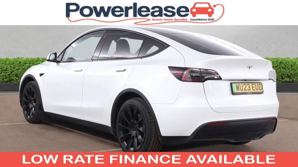 Used Tesla Model Y 2023 for sale - 77920260: Photo 2