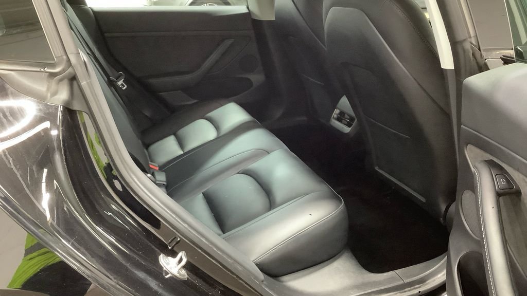 Used Tesla Model 3 2022 for sale - 76962359: Photo 4
