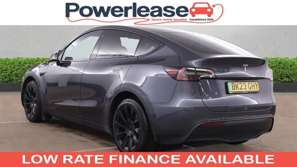 Used Tesla Model Y 2023 for sale - 77991343: Photo 2