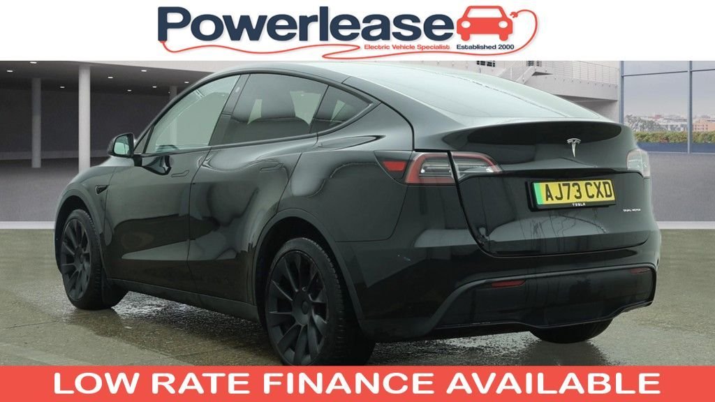 Used Tesla Model Y 2023 for sale - 78030687: Photo 2