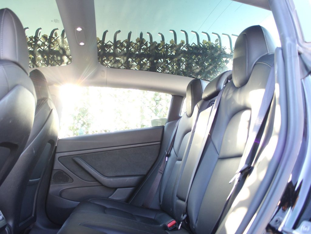 Used Tesla Model 3 2020 for sale - 77952371: Photo 11