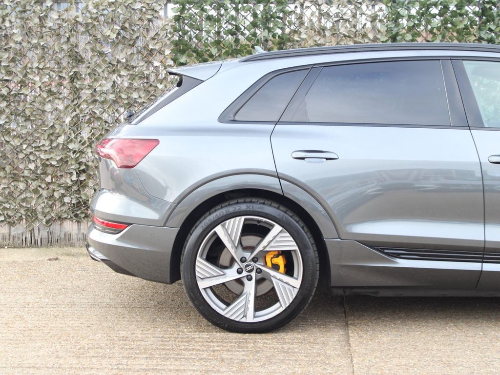 Used Audi e-tron 2021 for sale - 76582031: Photo 11