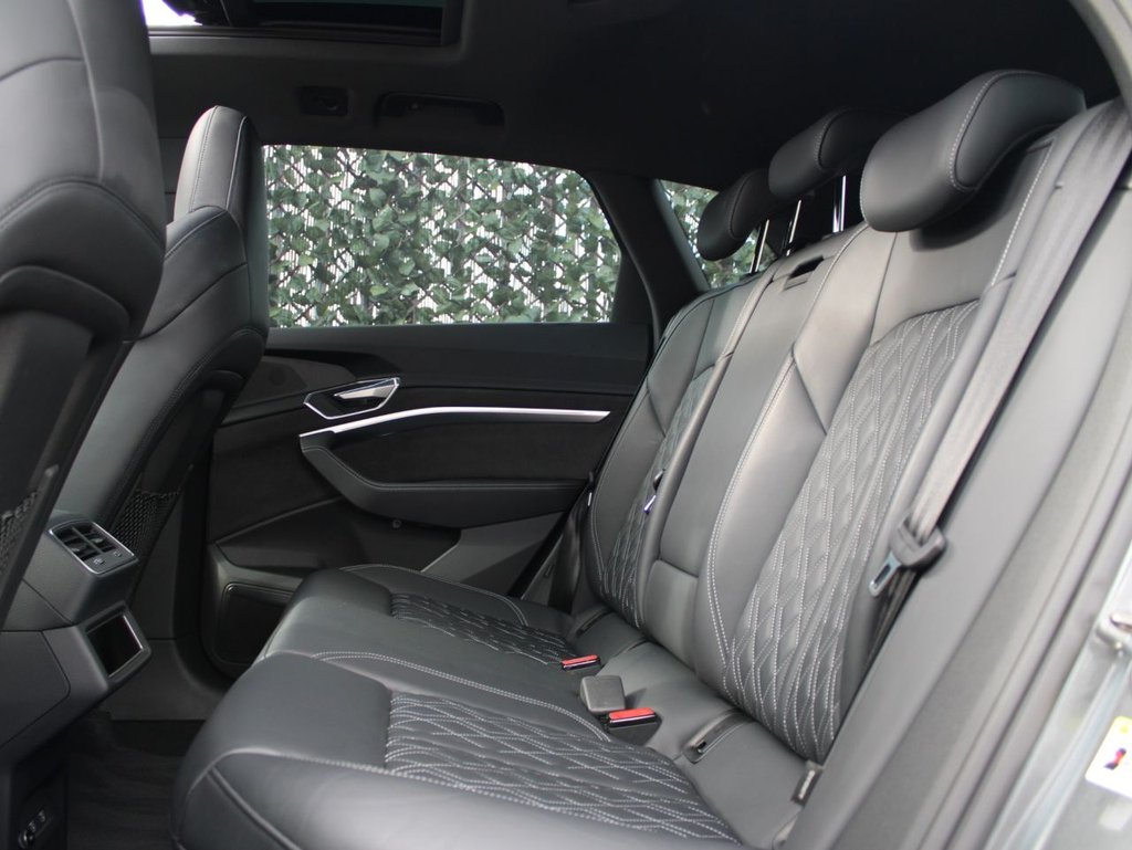 Used Audi e-tron 2021 for sale - 76582031: Photo 12