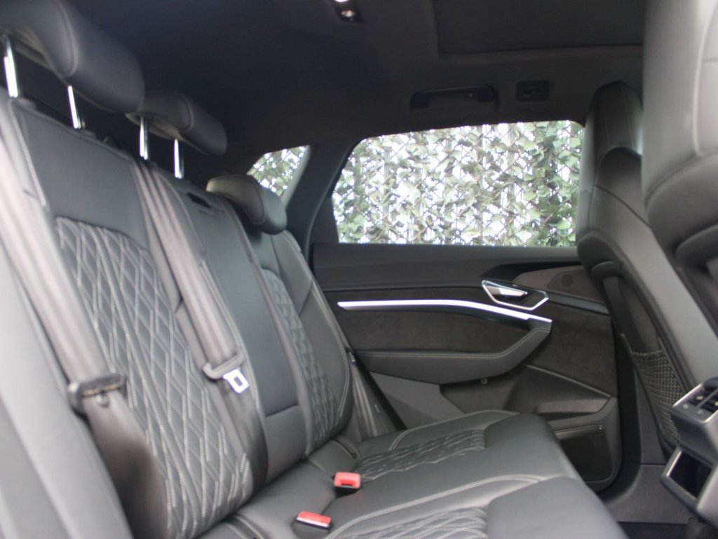 Used Audi e-tron 2021 for sale - 76582031: Photo 13