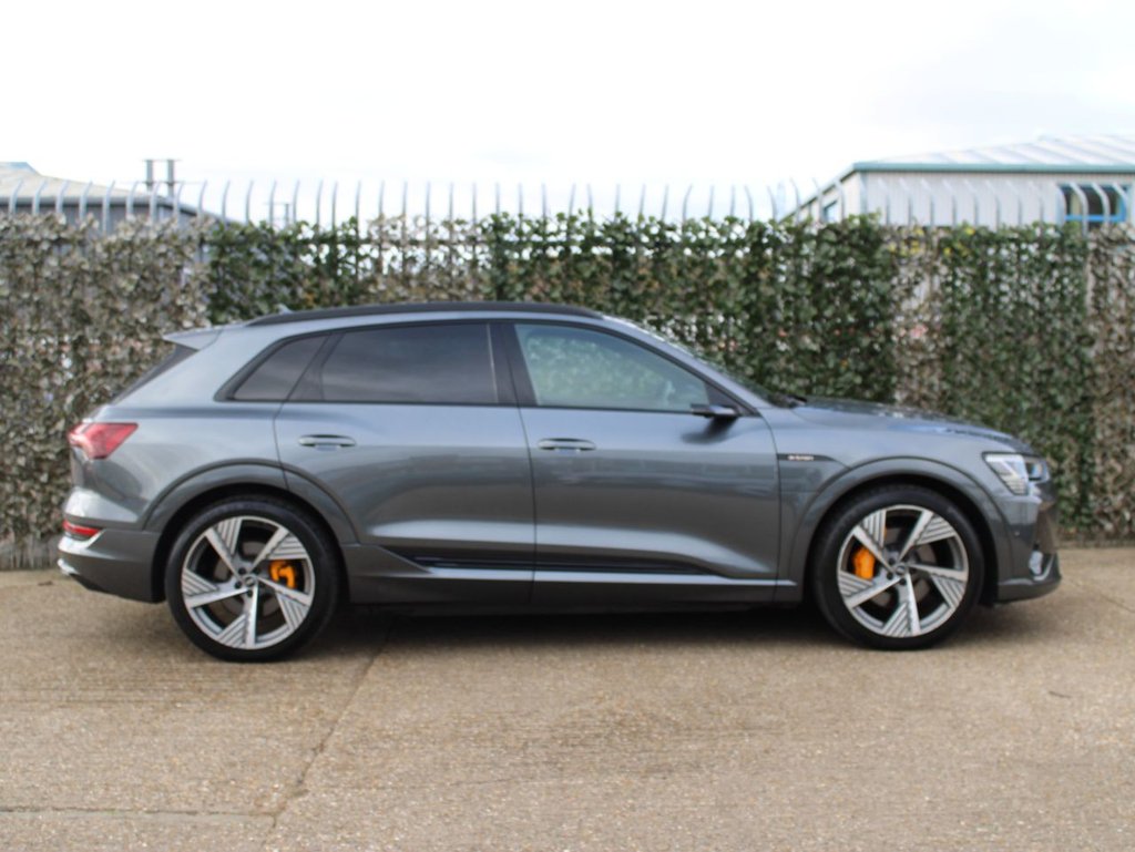 Used Audi e-tron 2021 for sale - 76582031: Photo 6