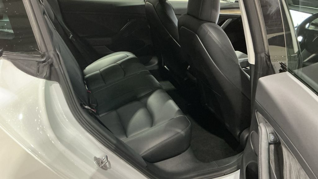 Used Tesla Model 3 2021 for sale - 77499188: Photo 10