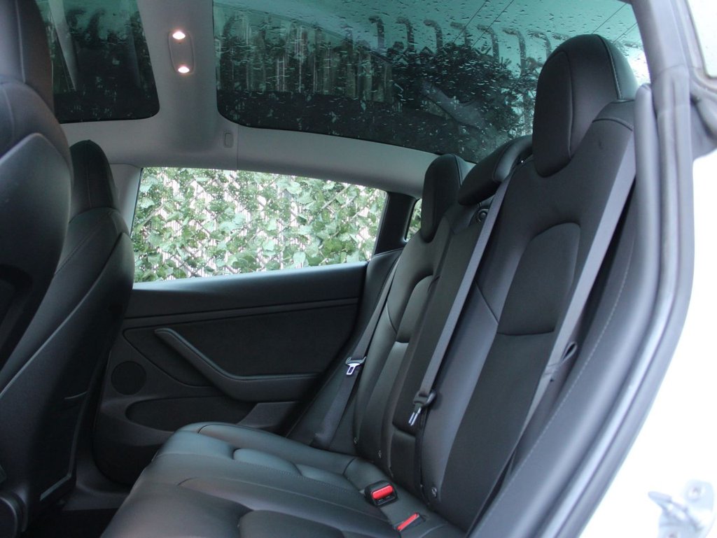 Used Tesla Model 3 2021 for sale - 76582433: Photo 11