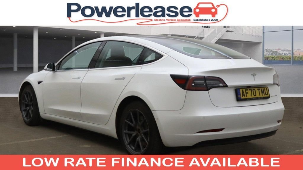 Used Tesla Model 3 2020 for sale - 76724500: Photo 2
