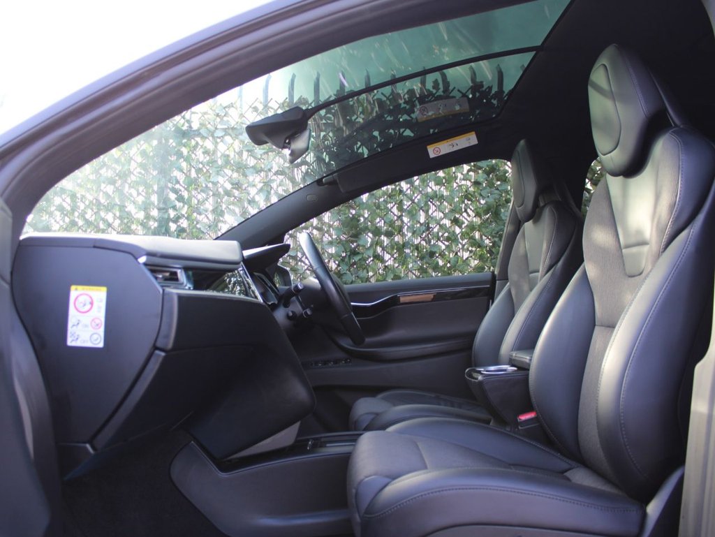 Used Tesla Model X 2018 for sale - 77383939: Photo 16