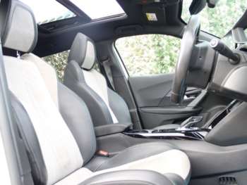 Used Peugeot E-2008 2021 for sale - 75135168: Photo