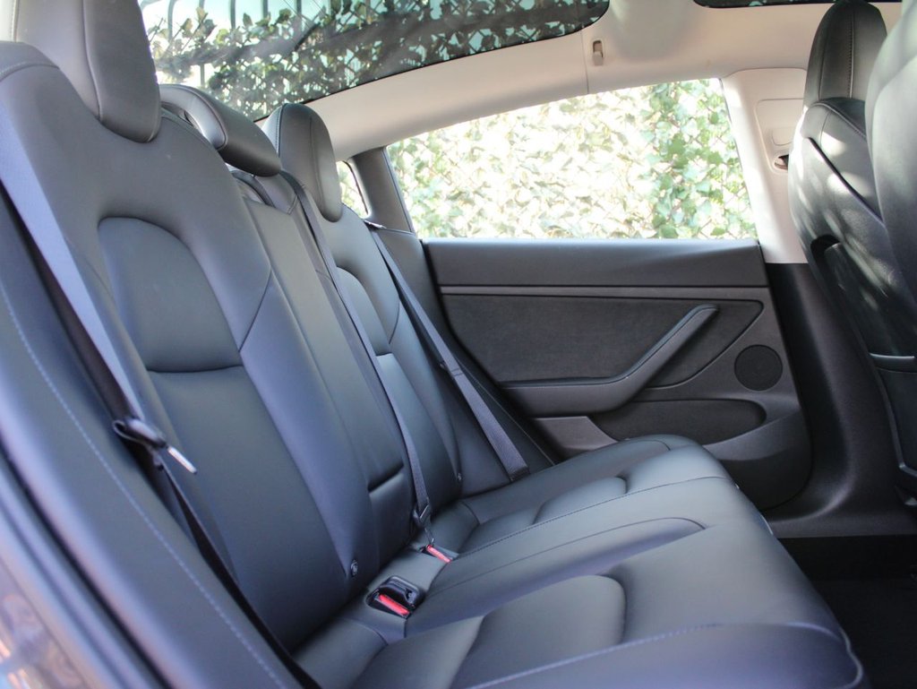 Used Tesla Model 3 2021 for sale - 76582455: Photo 10