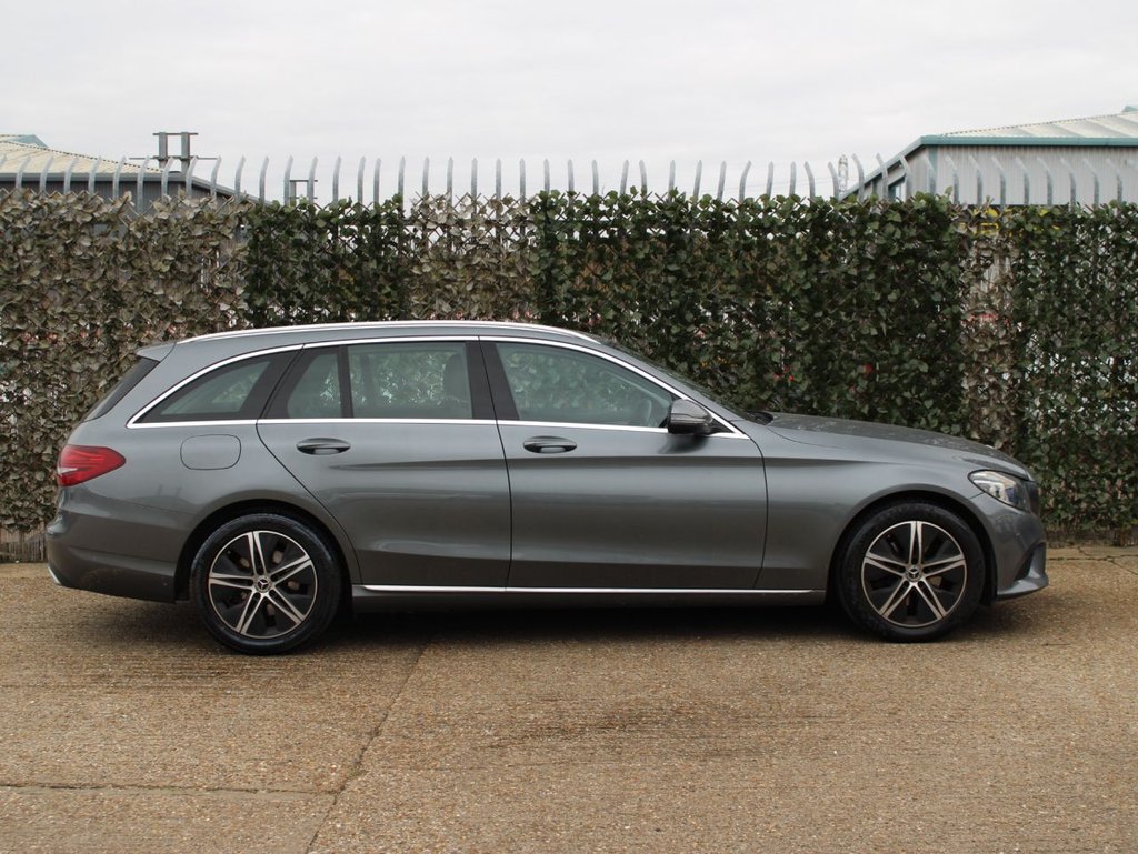 Used Mercedes-Benz C Class 2019 for sale - 76923162: Photo 6