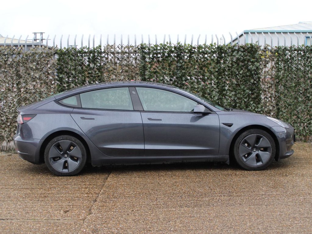 Used Tesla Model 3 2021 for sale - 76582123: Photo 6