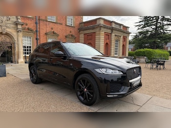 Used Jaguar F-Pace 2019 for sale - 79308156: Photo