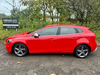 Used Volvo V40 2015 for sale - 79085637: Photo