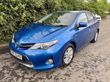 2013 - 1.8 VVTi Hybrid Icon 5dr CVT Auto
