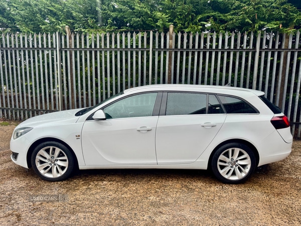 Used Vauxhall Insignia 2016 for sale - 76715973: Photo 2