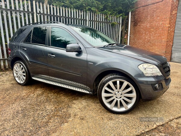 Used Mercedes-Benz M Class 2011 for sale - 76551223: Photo 11