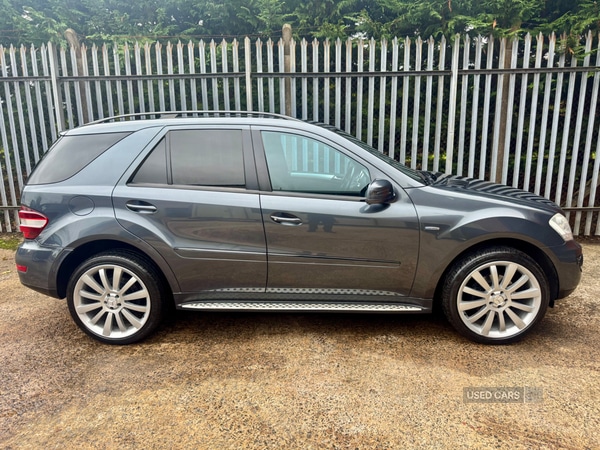 Used Mercedes-Benz M Class 2011 for sale - 76551223: Photo 6