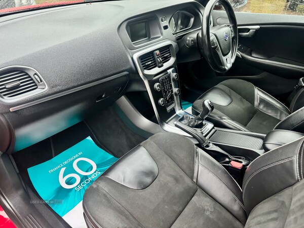 Used Volvo V40 2015 for sale - 72537939: Photo 16
