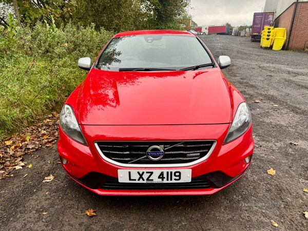 Used Volvo V40 2015 for sale - 72537939: Photo 8