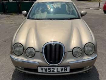 2003 - AUTO 4-Door