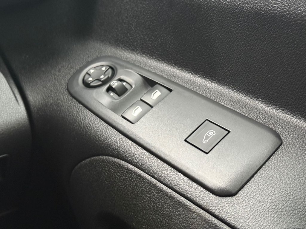 Used Peugeot Partner 2020 for sale - 76883601: Photo 23