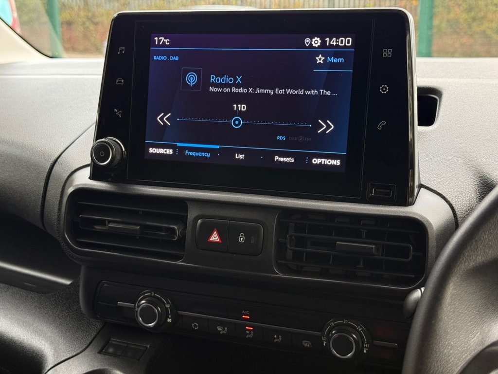 Used Peugeot Partner 2022 for sale - 76459337: Photo 18