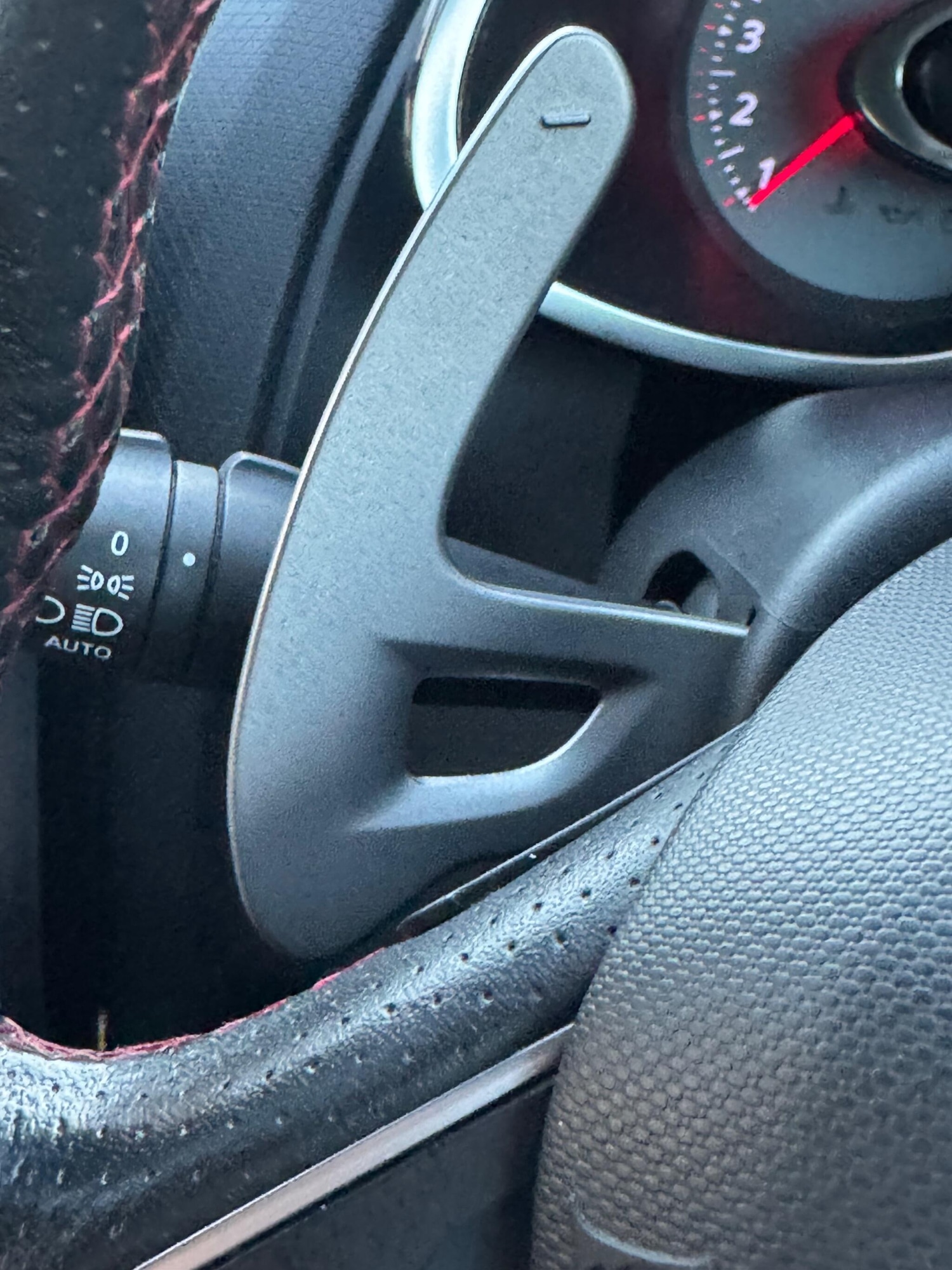 Used Renault Clio 2015 for sale - 76801670: Photo 16