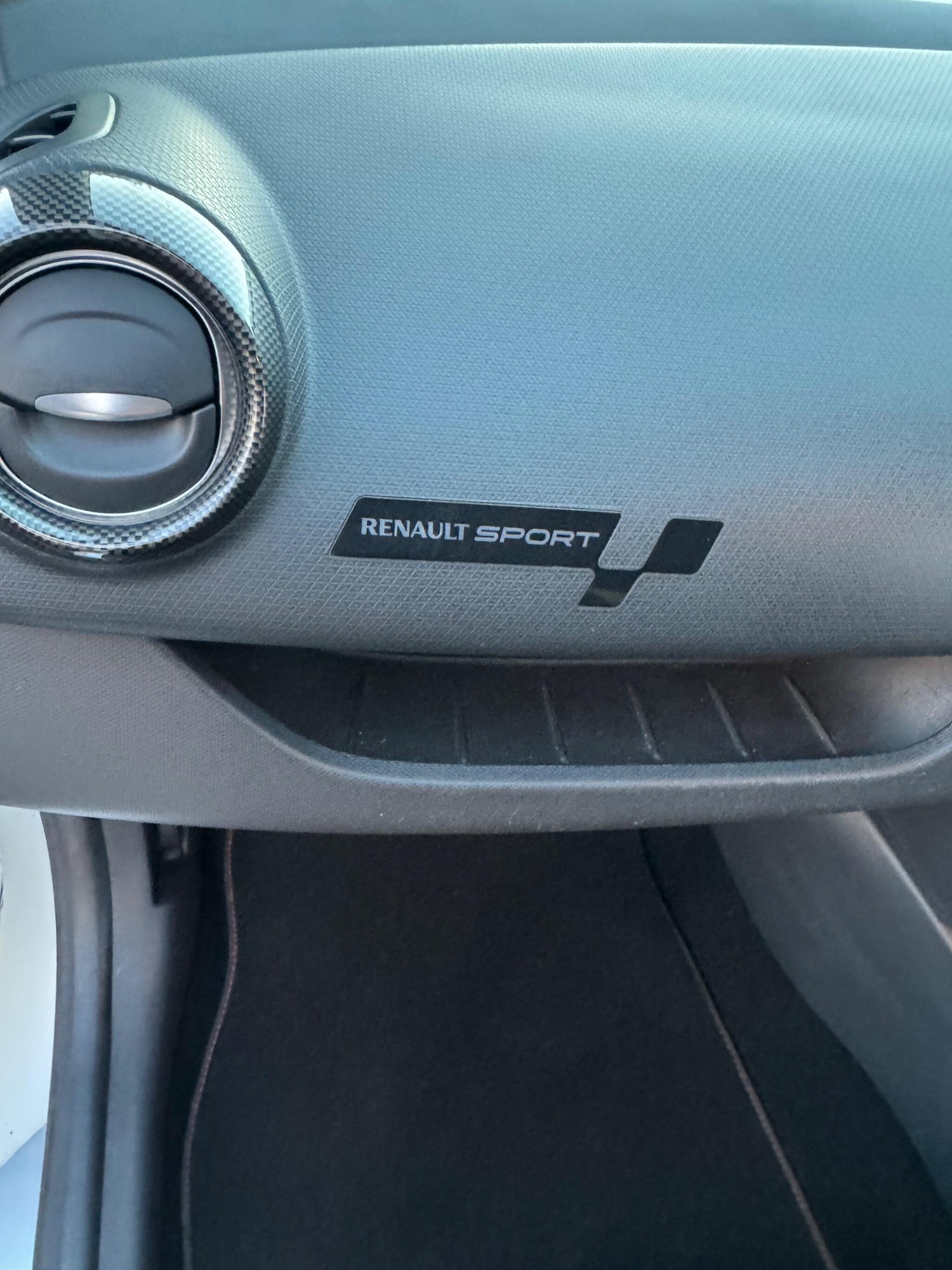 Used Renault Clio 2015 for sale - 76801670: Photo 20