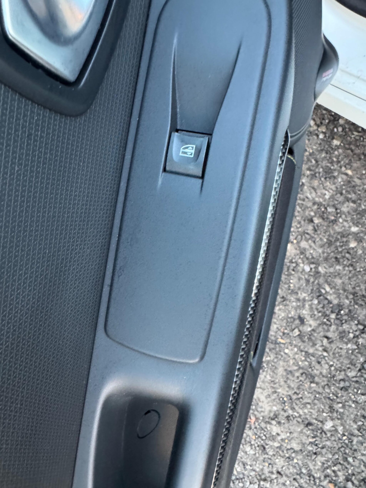 Used Renault Clio 2015 for sale - 76801670: Photo 24