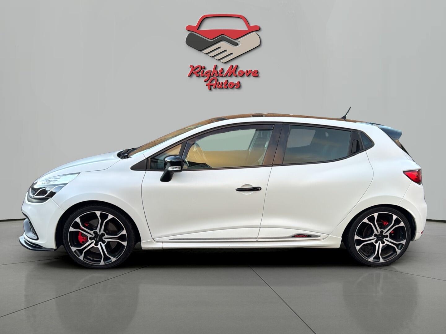 Used Renault Clio 2015 for sale - 76801670: Photo 7